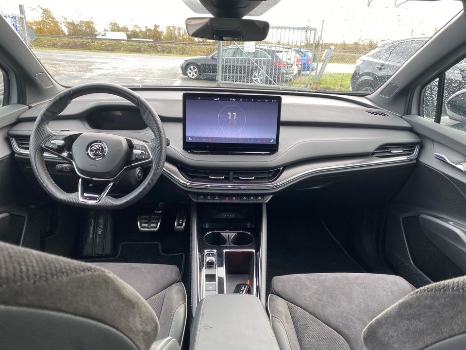 Skoda Enyaq 80x iV Plus 5d