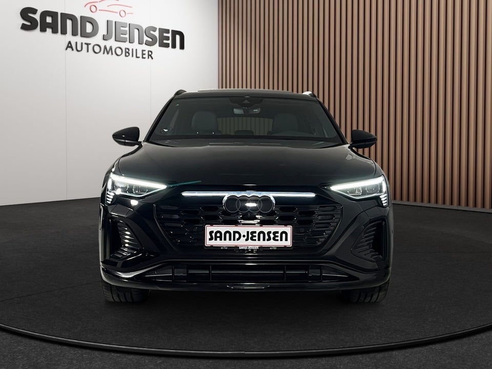 Audi Q8 e-tron 50 S-line quattro 5d