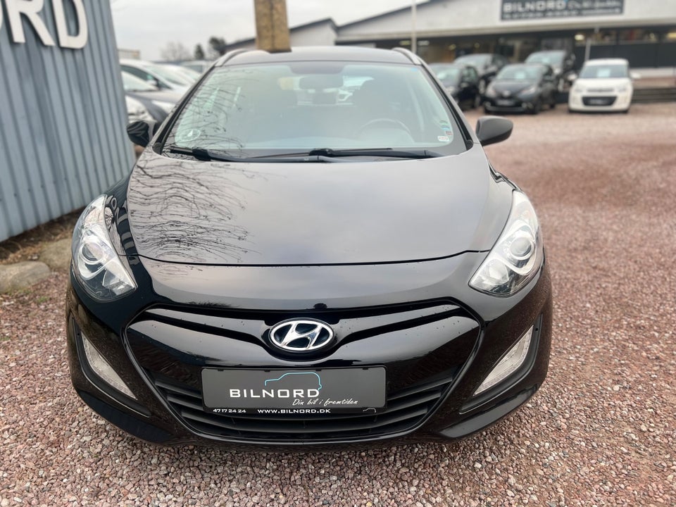 Hyundai i30 1,6 GDi Comfort CW Eco 5d