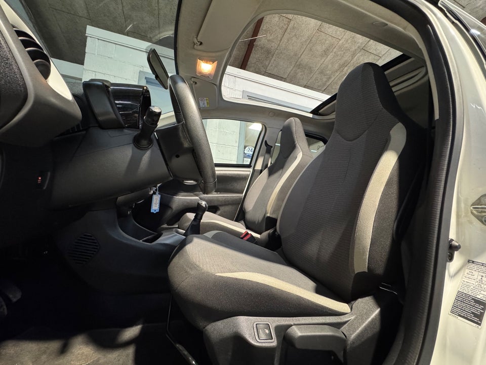 Toyota Aygo 1,0 VVT-i x-sky 5d