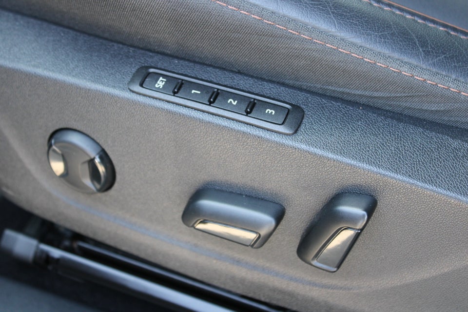 Skoda Enyaq 80 iV Suite 5d