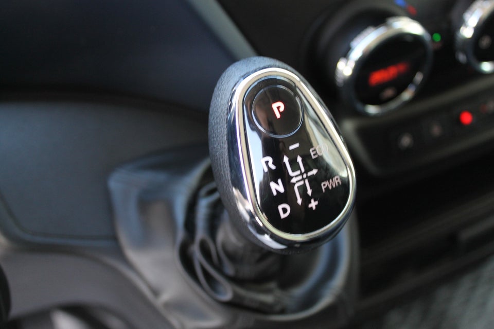 Iveco Daily 2,3 35S14 Alukasse m/lift AG8 2d