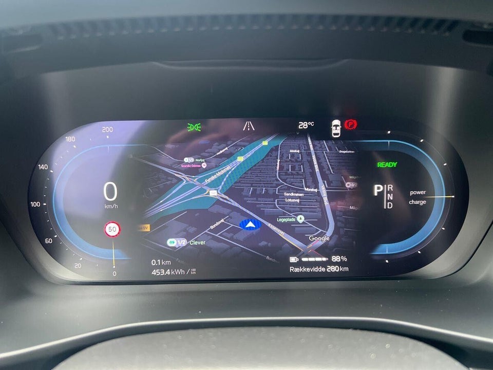 Volvo XC40 ReCharge Twin Plus 5d