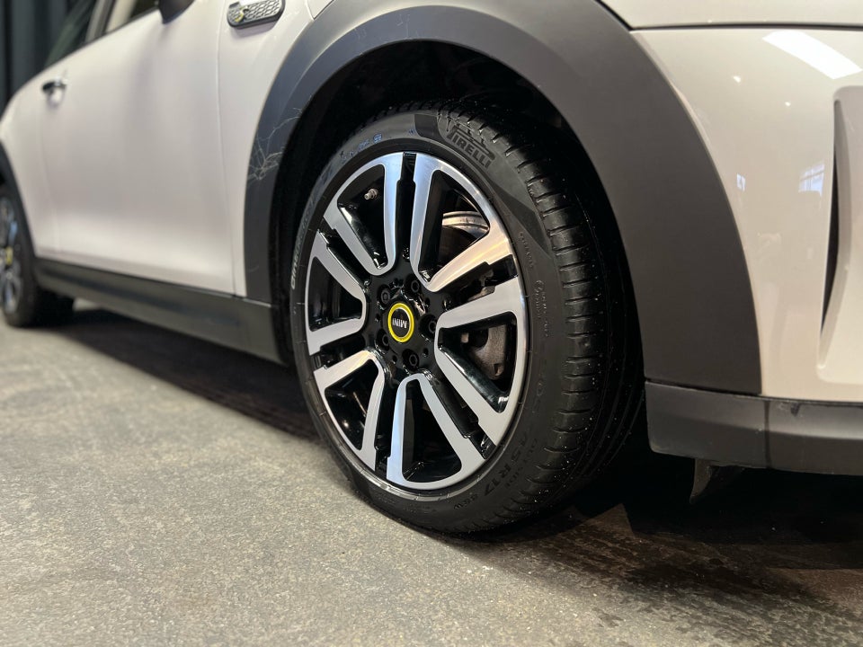 MINI Cooper SE Yours Trim 3d