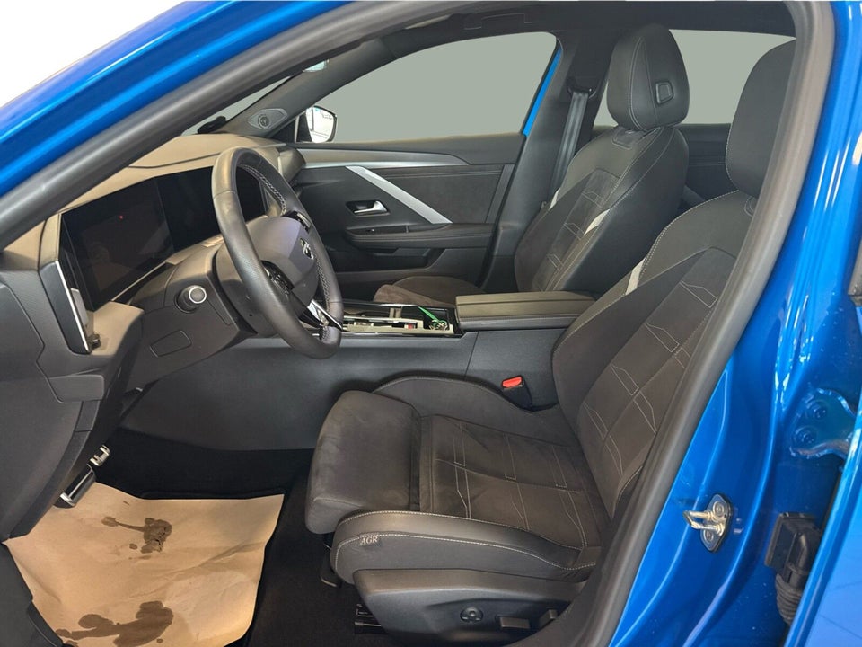 Opel Astra-e 54 Ultimate 5d