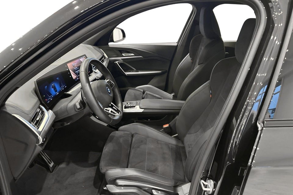 BMW iX1 eDrive20 M-Sport 5d