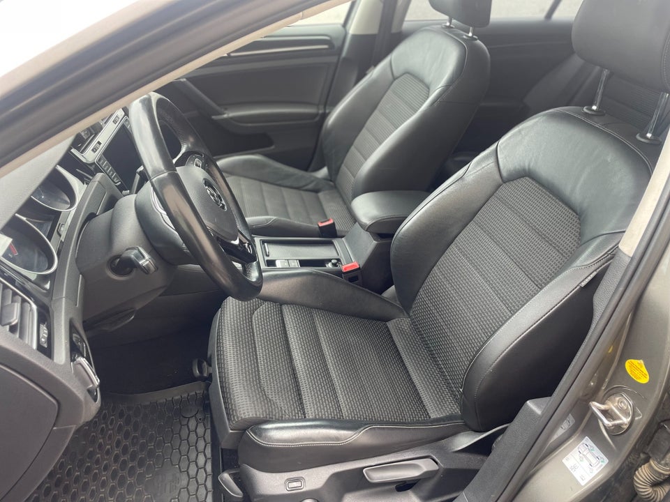 VW Golf VII 1,4 TSi 140 Highline DSG BMT 5d