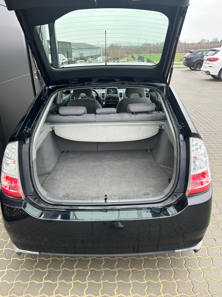 Toyota Prius 1,5 Hybrid 5d