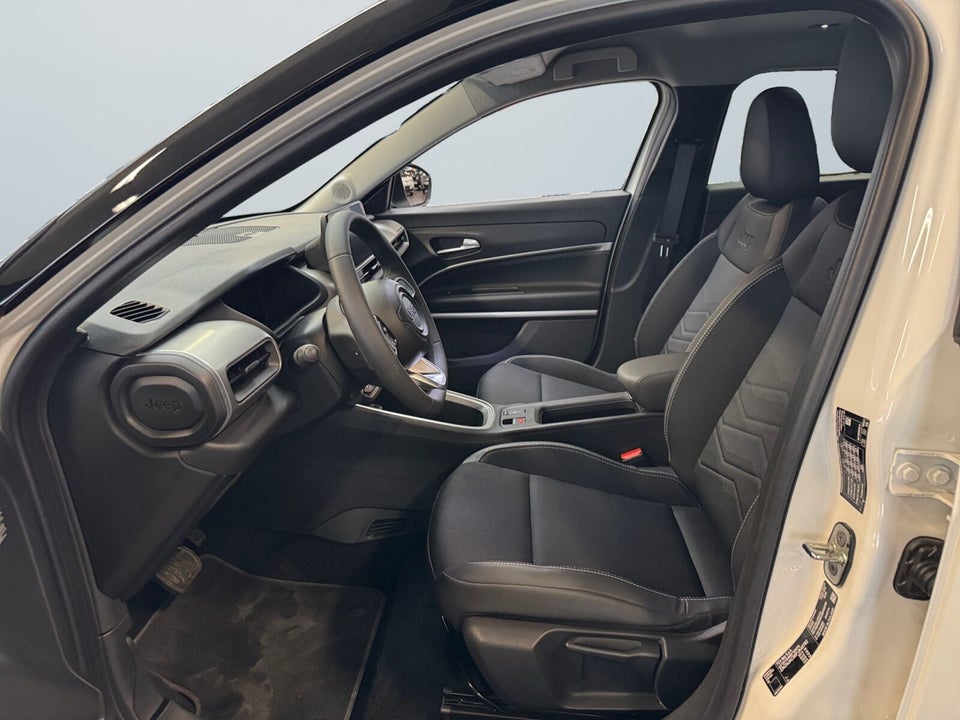 Jeep Avenger 54 Summit 5d