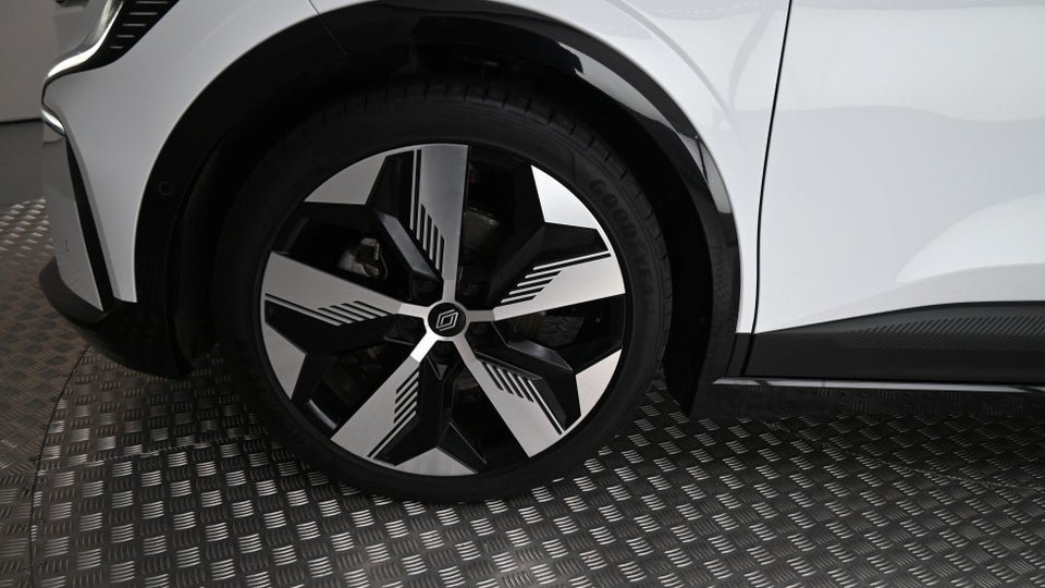 Renault Megane E-Tech 60 Techno 5d