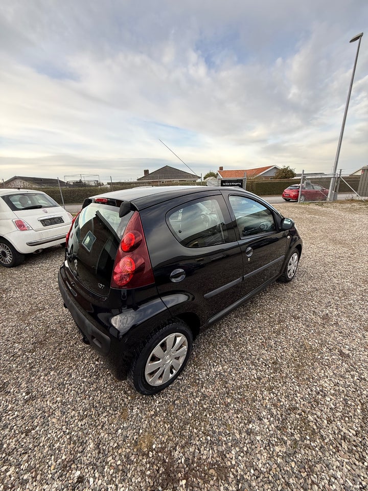 Peugeot 107 1,0 Active 5d