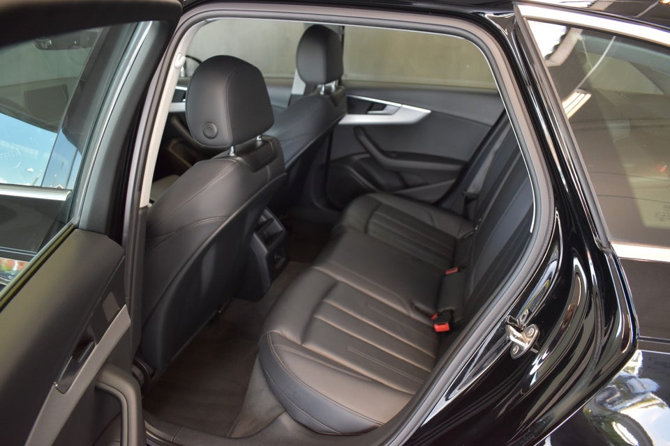 Audi A4 40 TDi Sport Avant S-tr. 5d