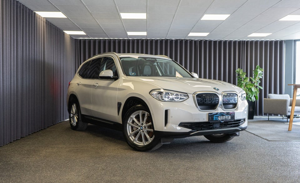 BMW iX3 Charged 5d