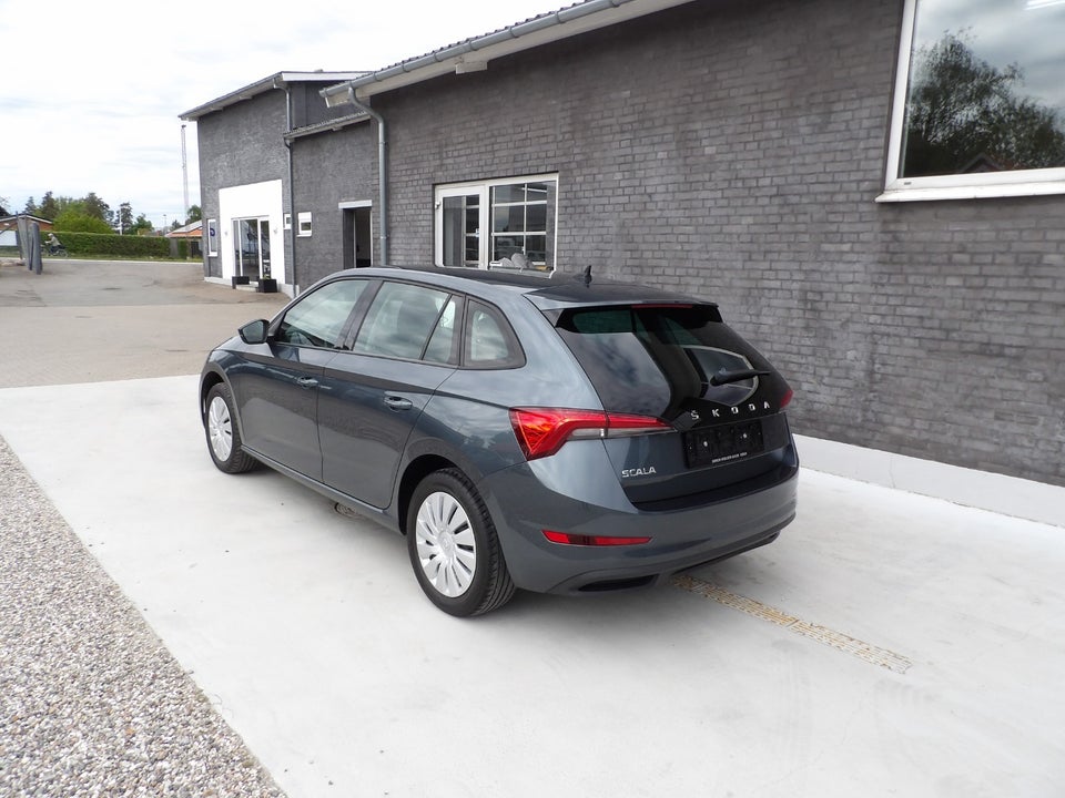 Skoda Scala 1,0 TSi 115 Ambition 5d