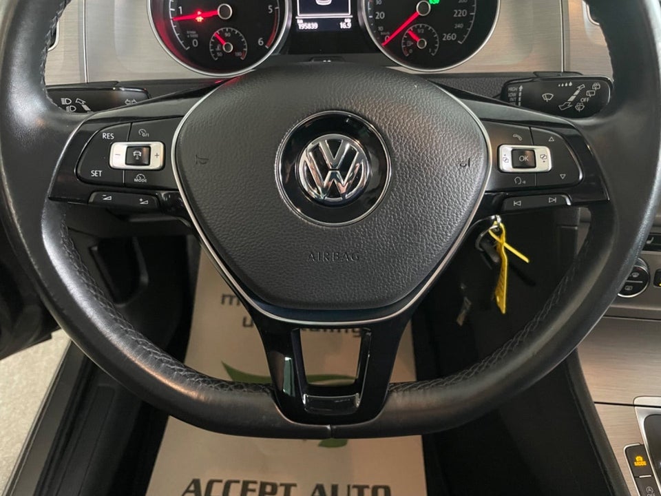 VW Golf VII 2,0 TDi 150 R-line Variant DSG BMT 5d