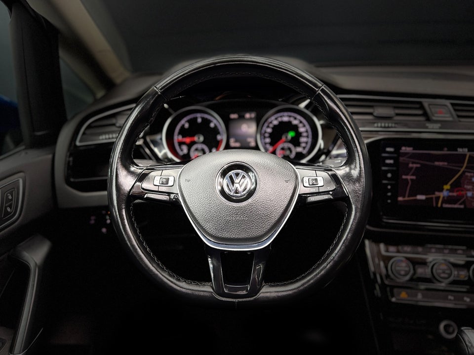 VW Touran 2,0 TDi 190 Highline DSG 7prs 5d