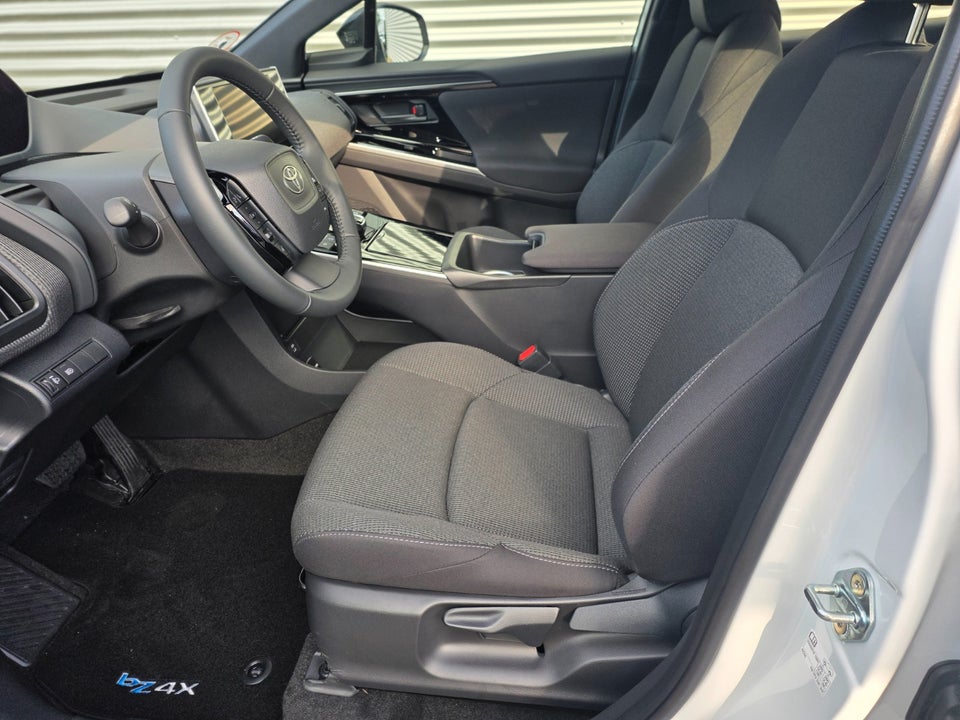 Toyota bZ4X 73 Active 5d