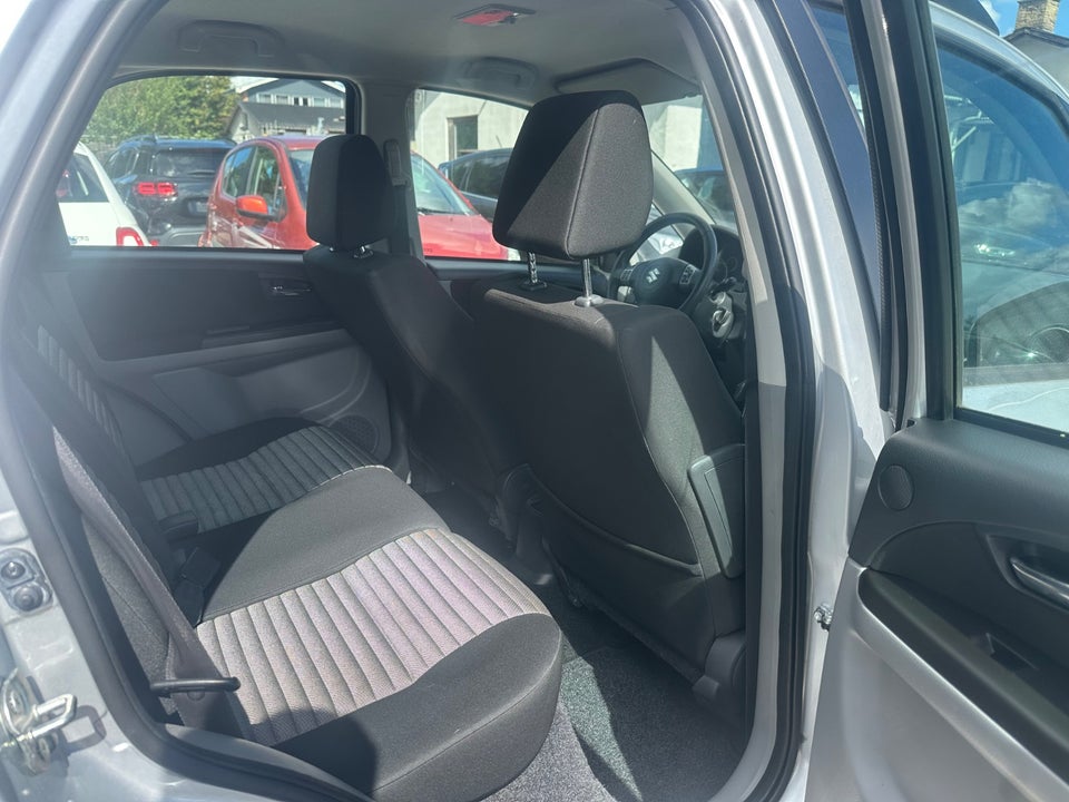 Suzuki SX4 1,6 CombiBack Exclusive 5d