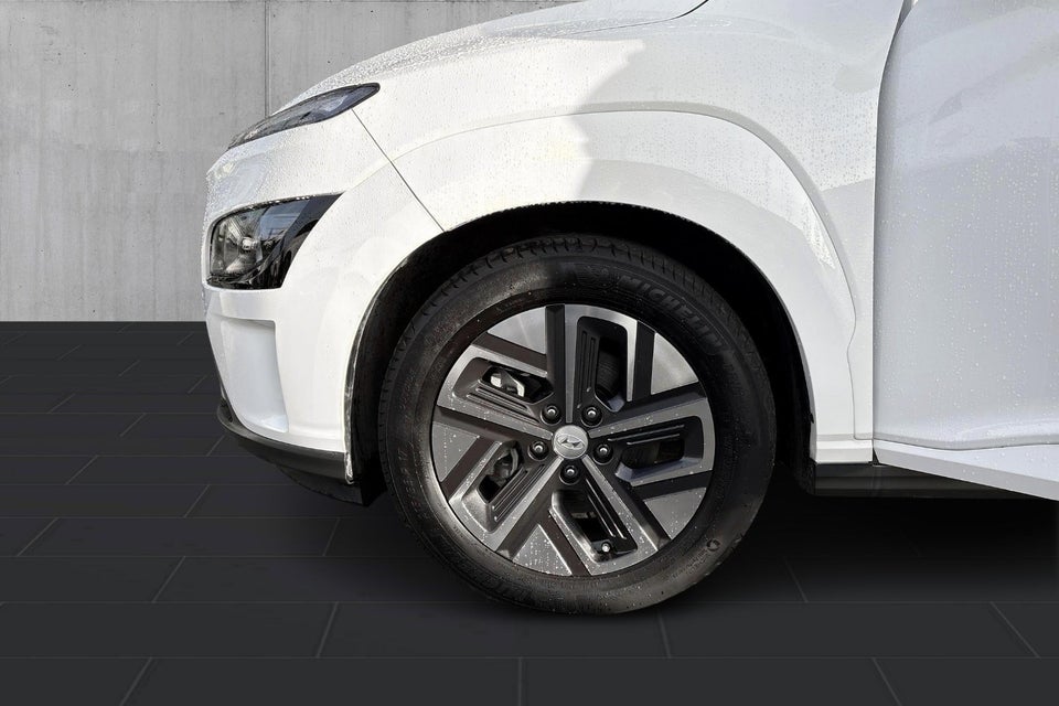 Hyundai Kona 39 EV Select 5d