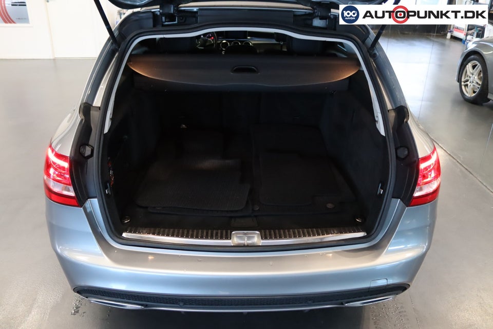 Mercedes C220 d 2,2 AMG Line stc. aut. 5d