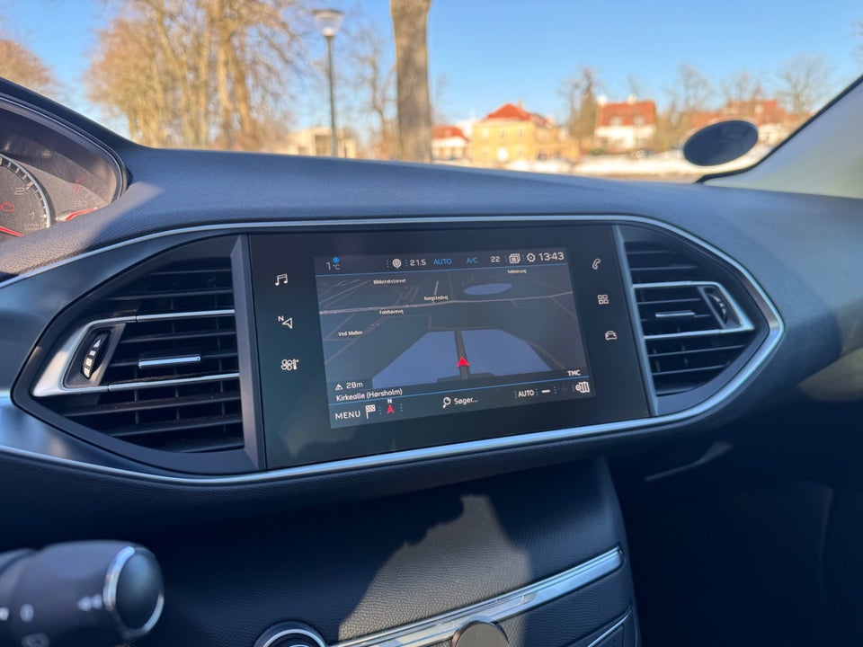 Peugeot 308 1,2 PureTech 130 Prestige EAT8 5d