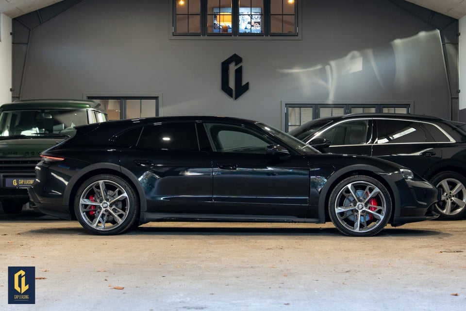 Porsche Taycan 4S Performance+ Cross Turismo 5d