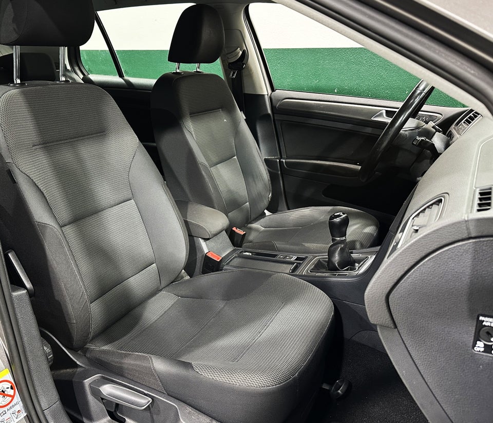 VW Golf VII 1,6 TDi 105 BlueMotion 5d