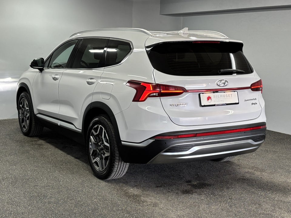 Hyundai Santa Fe 1,6 PHEV Essential aut. 4WD 7prs 5d