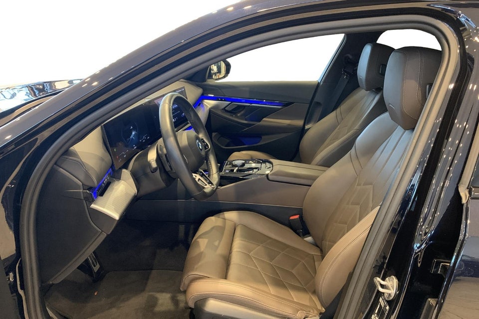 BMW i5 eDrive40 M-Sport 4d