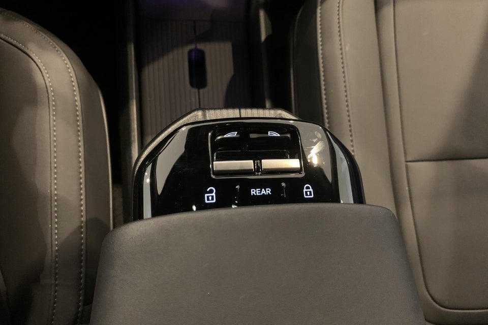 Volvo EX30 Extended Range Plus 5d