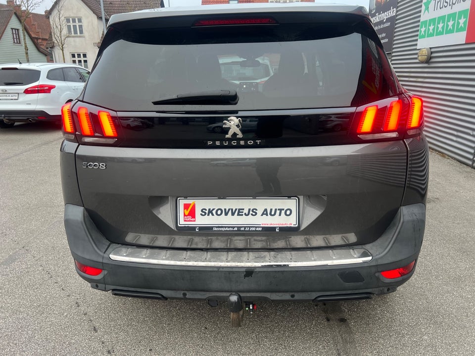 Peugeot 5008 1,6 BlueHDi 120 Allure EAT6 7prs 5d