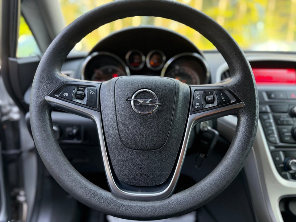 Opel Astra 1,7 CDTi 110 Enjoy 5d