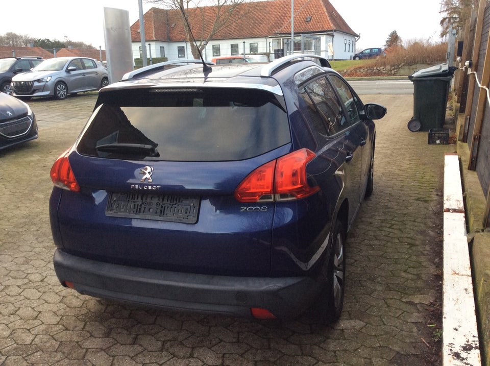 Peugeot 2008 1,2 VTi 82 Allure 5d