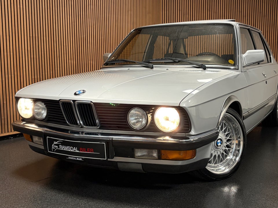 BMW 520i 2,0 aut. 4d