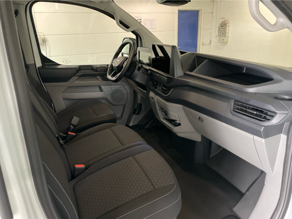 Ford E-Transit Custom 320S 64 Trend