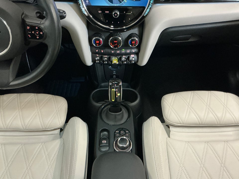 MINI Cooper SE Maximise 3d