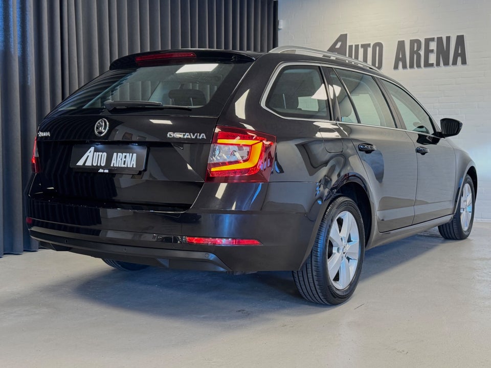 Skoda Octavia 1,6 TDi 115 Ambition Combi DSG 5d