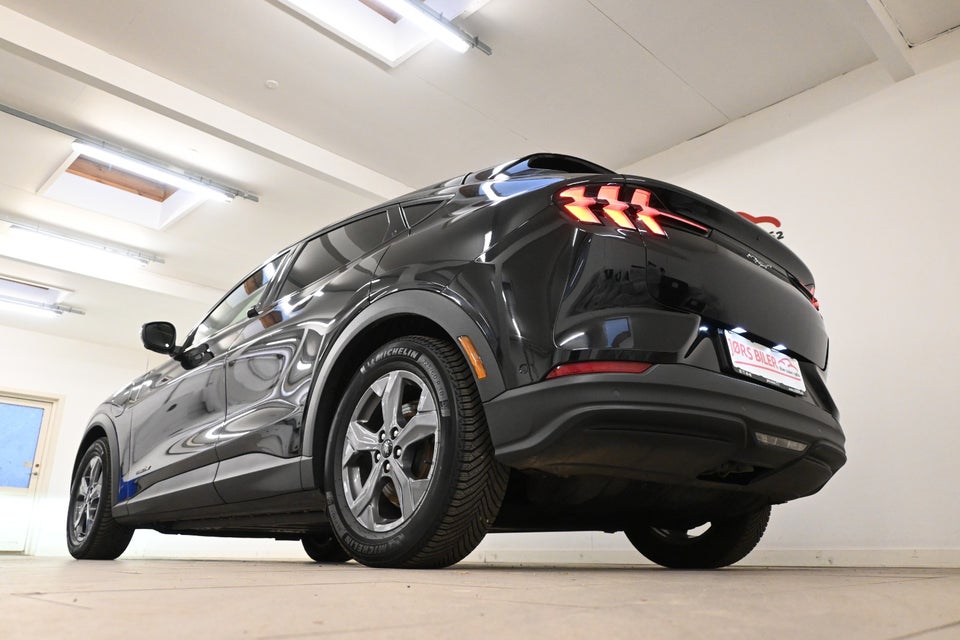 Ford Mustang Mach-E 70 Standard Range 5d