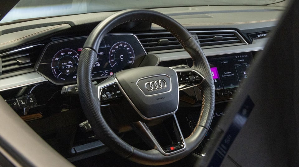 Audi e-tron 55 S-line quattro 5d