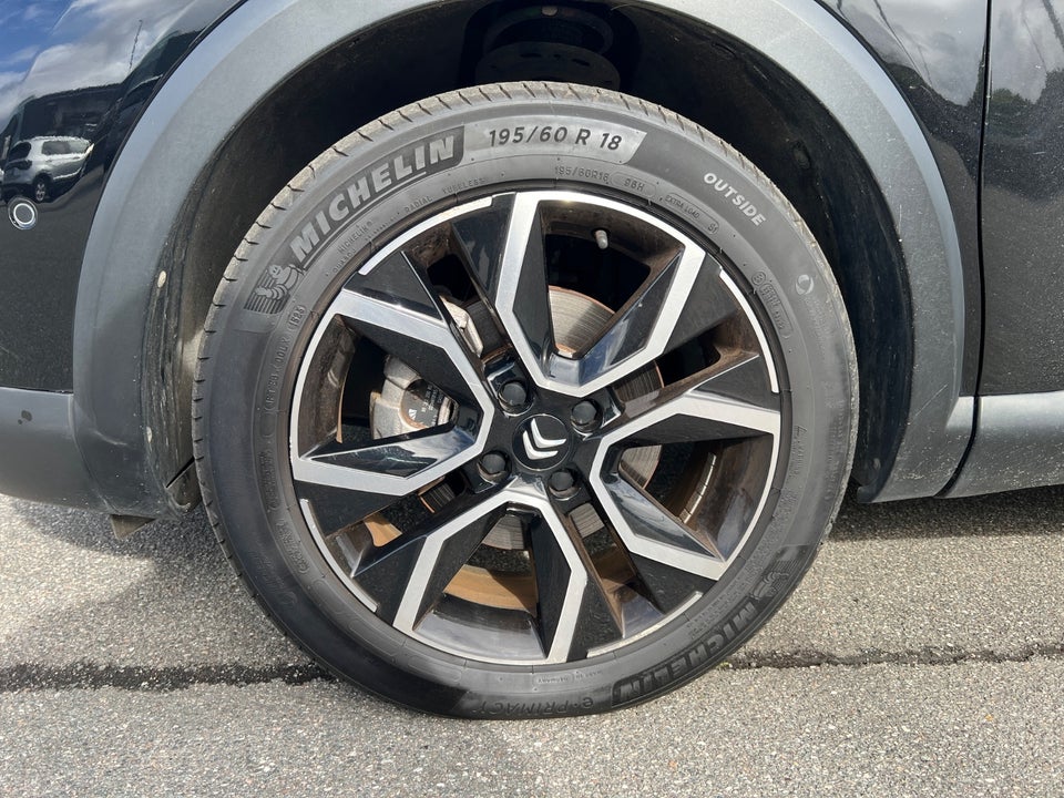 Citroën ë-C4 X 50 Shine 4d
