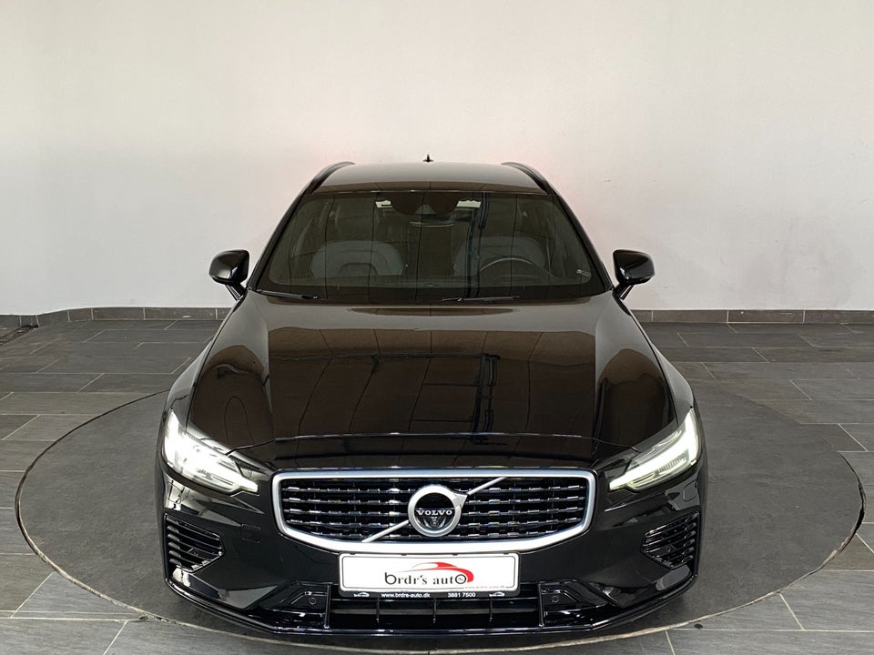 Volvo V60 2,0 T8 ReCharge R-Design aut. AWD 5d