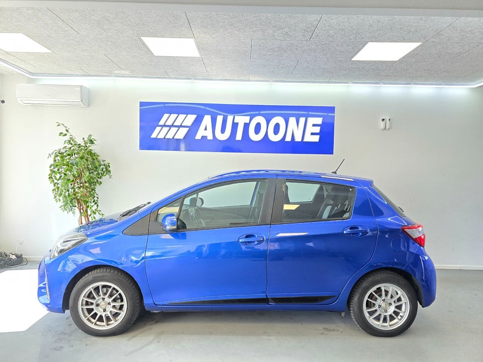 Toyota Yaris 1,0 VVT-i T2 5d