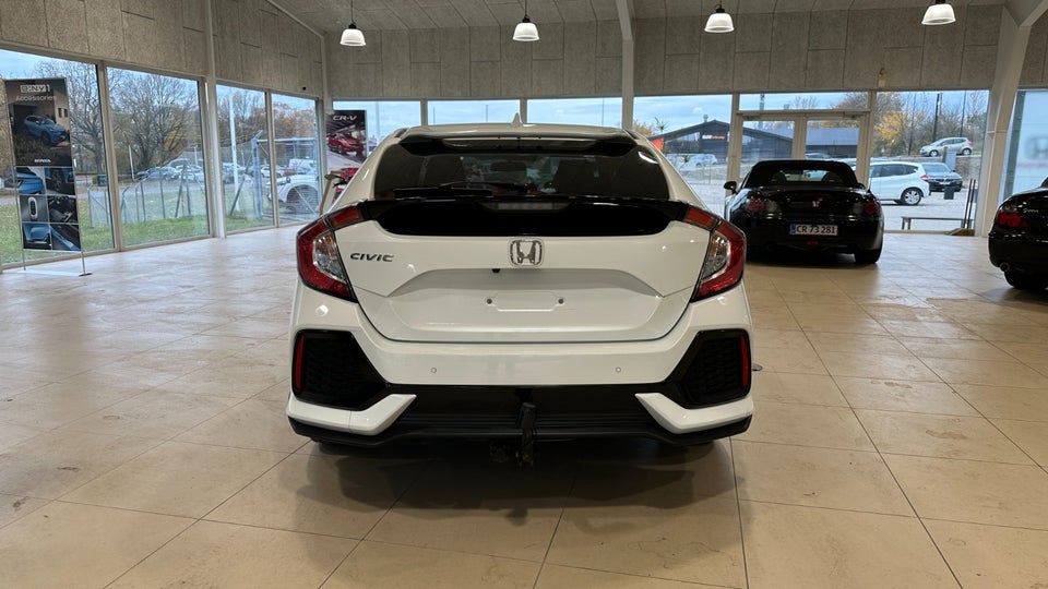 Honda Civic 1,0 VTEC Turbo Elegance CVT 5d