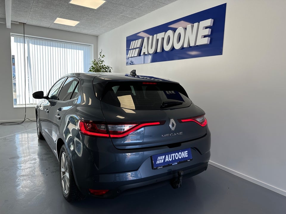 Renault Megane IV 1,3 TCe 140 Zen 5d