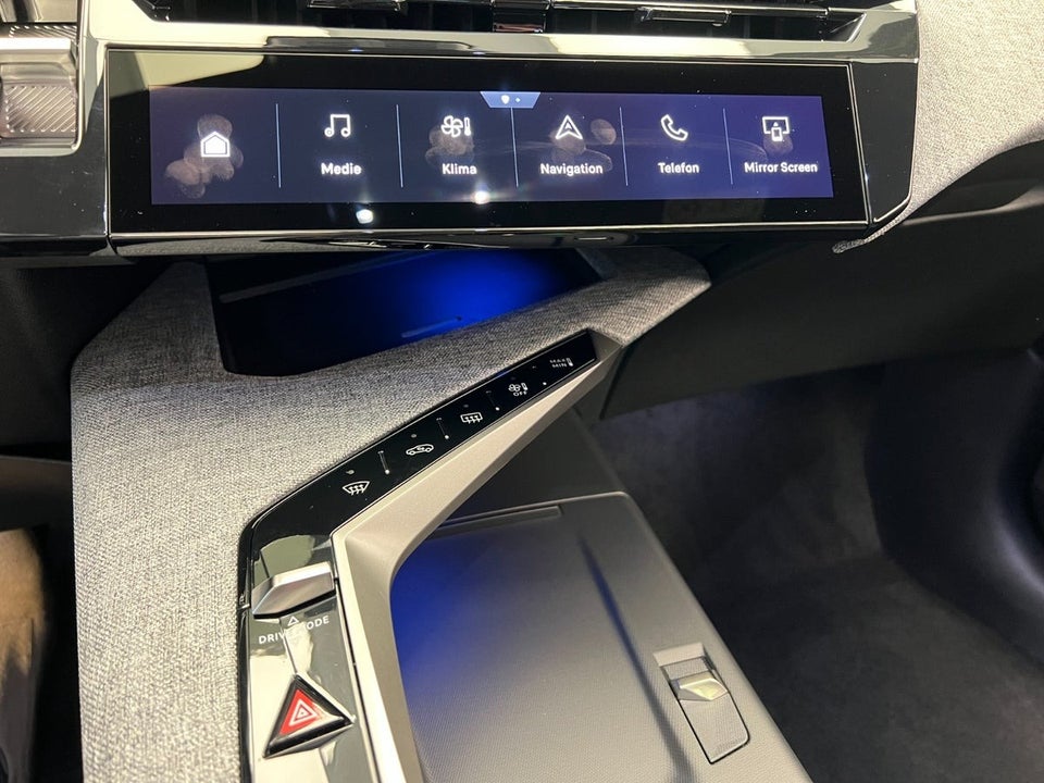 Peugeot e-3008 77 Allure 5d