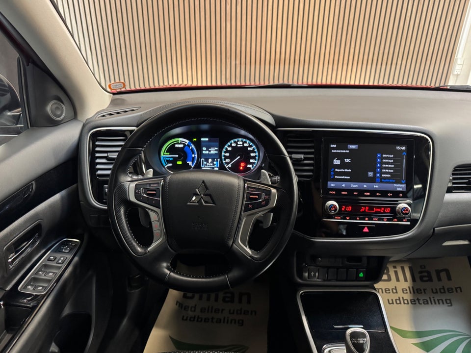 Mitsubishi Outlander 2,4 PHEV Intense CVT 4WD 5d