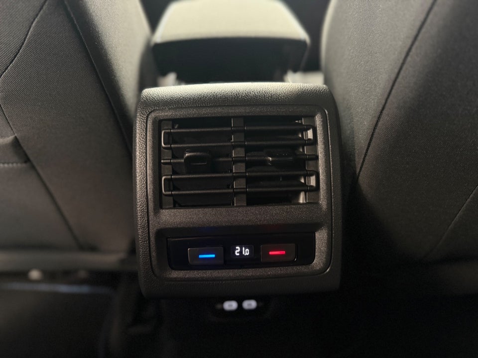 VW Golf VIII 1,4 GTE DSG 5d