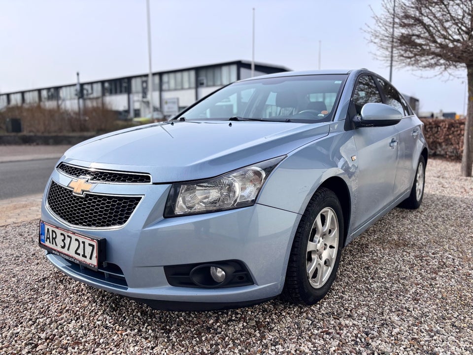 Chevrolet Cruze 2,0 VCDi 163 LS 4d