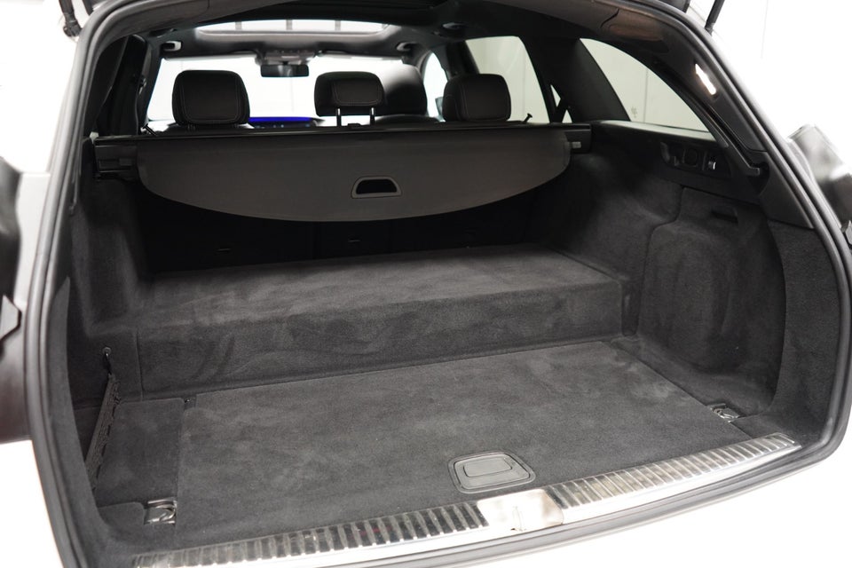 Mercedes E300 de 2,0 AMG Line aut. 4d