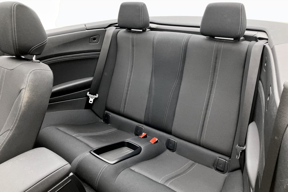 BMW 218i 1,5 Cabriolet Connected aut. 2d